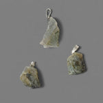 Ciondolo con Labradorite Grezza | Scudo Protettivo - Risveglio dell'Intuizione - Trasformazione e Creatività