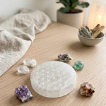 Piatto di Ricarica in Selenite - 10 cm | Fiore della Vita