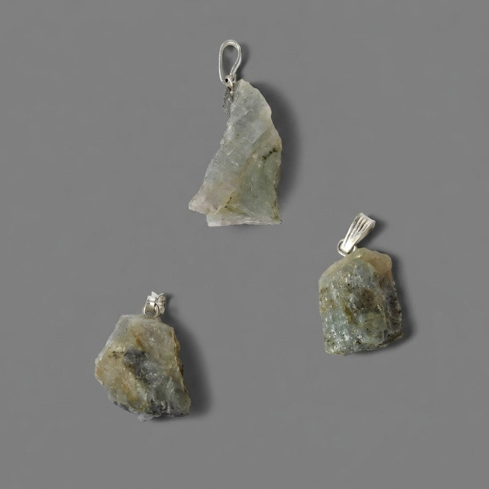 Ciondolo con Labradorite Grezza | Scudo Protettivo - Risveglio dell'Intuizione - Trasformazione e Creatività