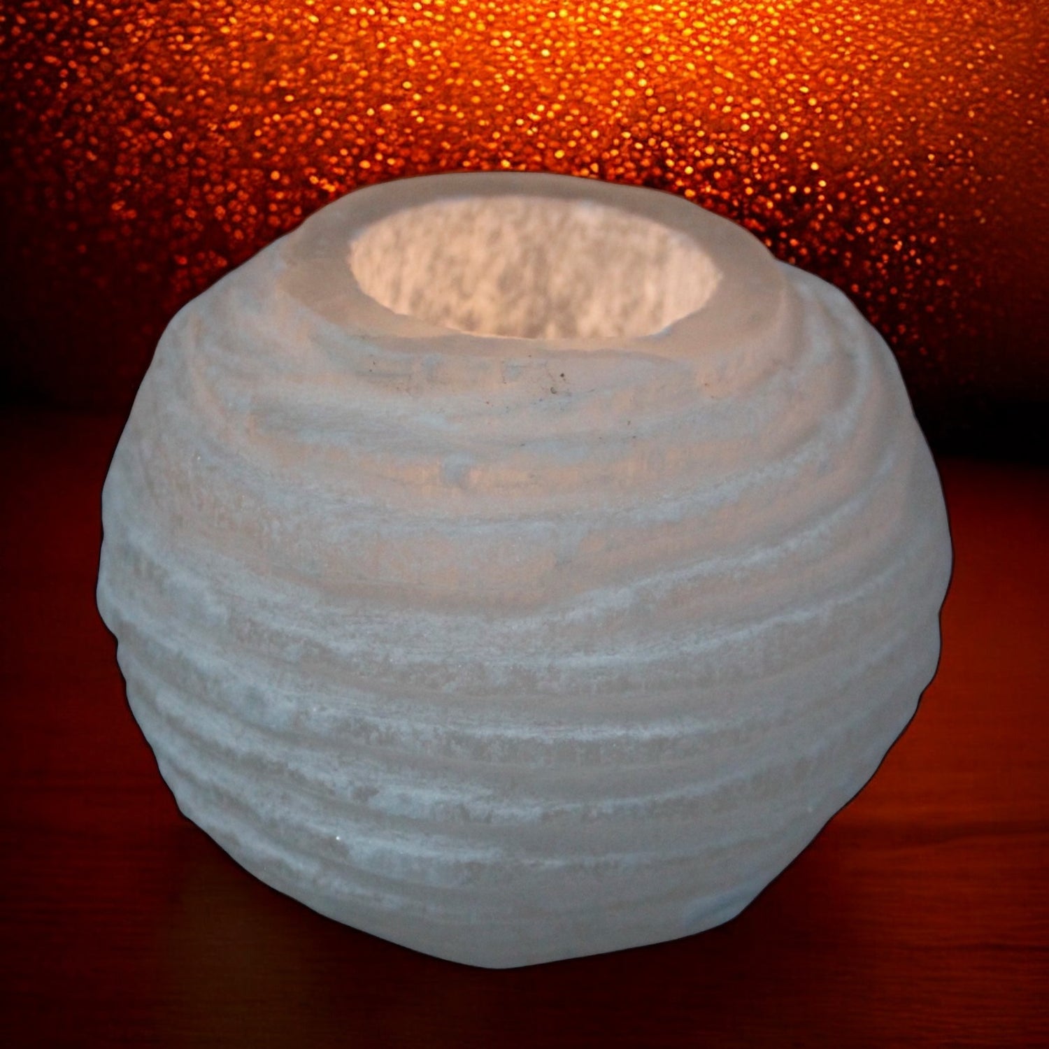 Porta Candela in Selenite – Sfera | Luce Calda e Avvolgente